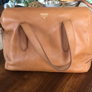 Fossil tote! Great for spring summer and fall!